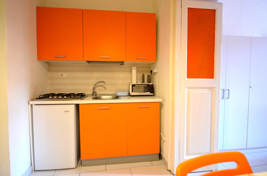 Shine Apartment Неаполь Экстерьер фото