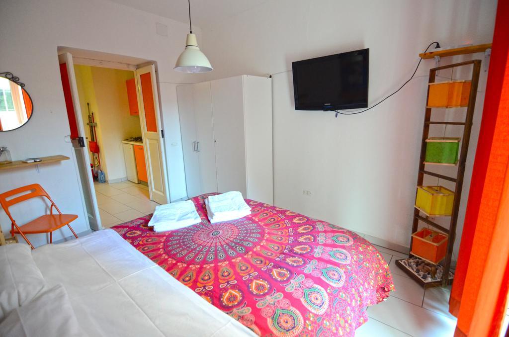 Shine Apartment Неаполь Экстерьер фото